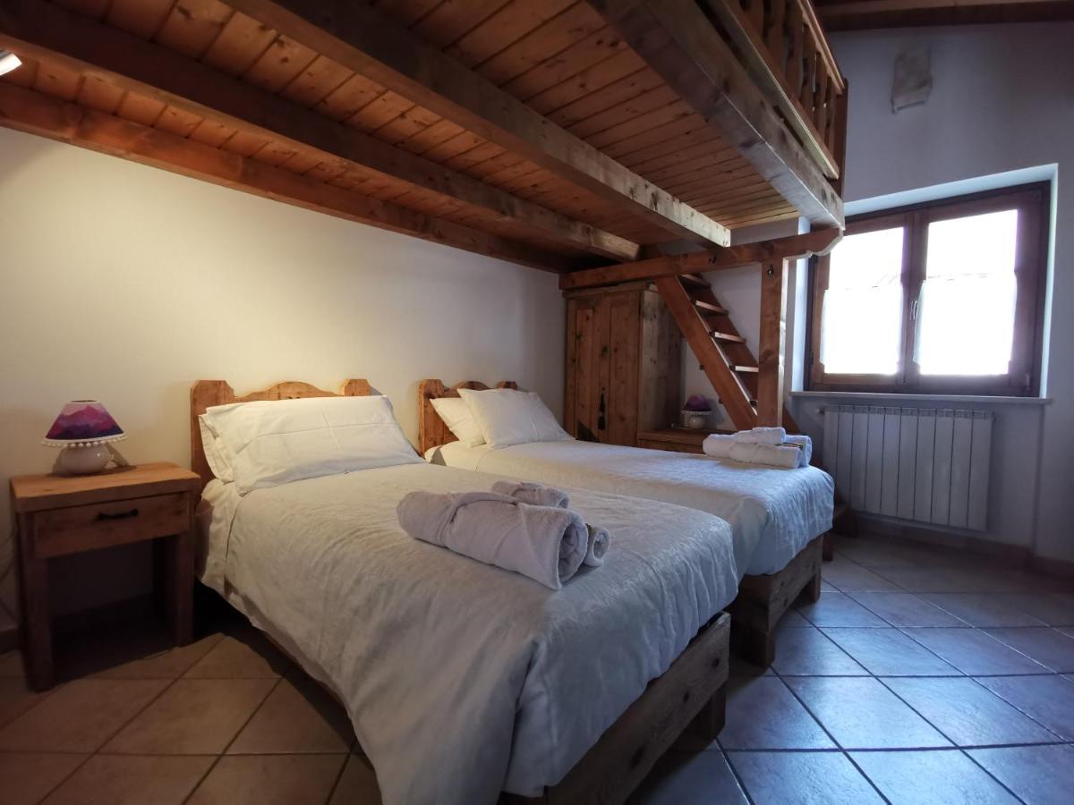 Chalet Lullaby Fiumenero Exteriör bild